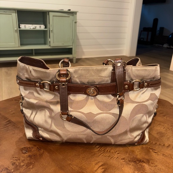 Coach Tan and Brown Shoulder Bag - Picture 2 of 3